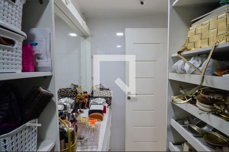Apartamento à venda com 127m², 3 quartos e 2 vagasCloset da Suíte 1