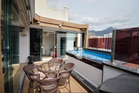 Apartamento à venda com 127m², 3 quartos e 2 vagasTerraço