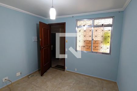 sala de apartamento para alugar com 2 quartos, 45m² em Taquara, Rio de Janeiro