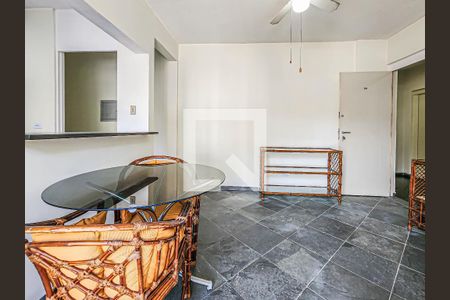 Sala de apartamento para alugar com 1 quarto, 50m² em Vila Júlia, Guarujá