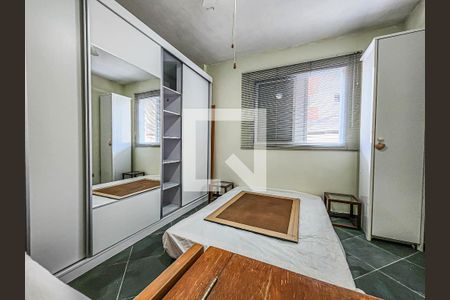 Quarto 1 de apartamento para alugar com 1 quarto, 50m² em Vila Júlia, Guarujá