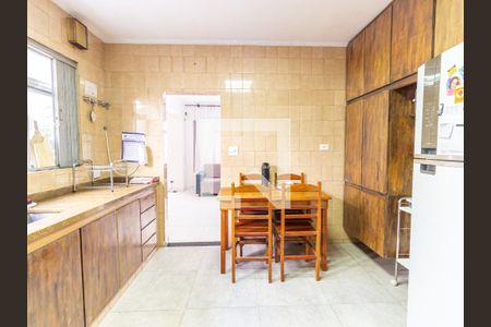 Casa à venda com 190m², 3 quartos e 2 vagasCozinha