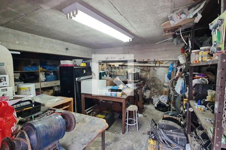 Casa à venda com 420m², 5 quartos e 4 vagasOficina / Porão 