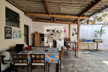 Casa à venda com 420m², 5 quartos e 4 vagasCasa 2 - Quintal 