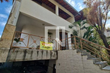Casa à venda com 420m², 5 quartos e 4 vagasVaranda inferior