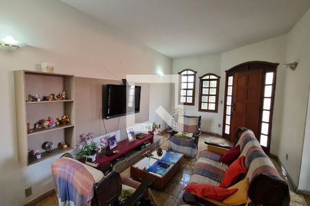 Sala de casa para alugar com 5 quartos, 420m² em Carlos Prates, Belo Horizonte