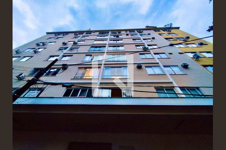 Apartamento para alugar com 80m², 2 quartos e sem vagaFachada