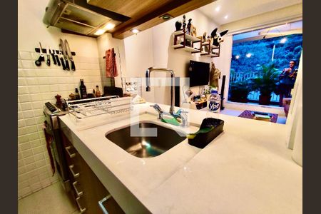 Apartamento para alugar com 80m², 2 quartos e sem vagaCozinha americana