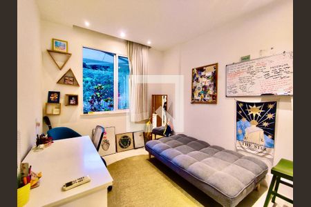 Apartamento para alugar com 80m², 2 quartos e sem vagaQuarto