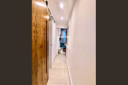 Corredor de apartamento para alugar com 2 quartos, 80m² em Gávea, Rio de Janeiro