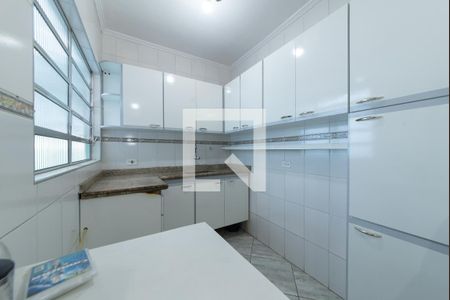 Casa para alugar com 280m², 4 quartos e 3 vagas Casa para alugar com 280m², 4 quartos e 3 vagasCozinha - Casa 2