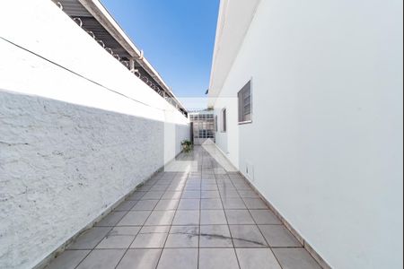 Casa para alugar com 280m², 4 quartos e 3 vagas Casa para alugar com 280m², 4 quartos e 3 vagasQuintal Casa 1 e 2