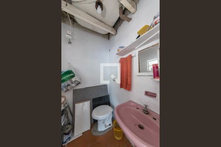 Casa para alugar com 280m², 4 quartos e 3 vagas Casa para alugar com 280m², 4 quartos e 3 vagasBanheiro de Serviço