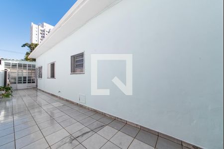 Casa para alugar com 280m², 4 quartos e 3 vagas Casa para alugar com 280m², 4 quartos e 3 vagasQuintal Casa 1 e 2