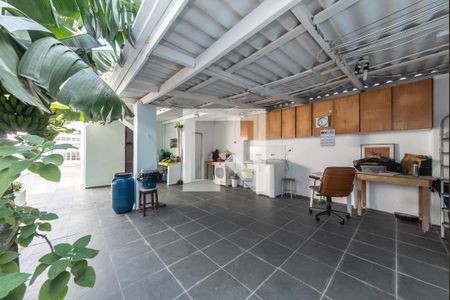 Casa para alugar com 280m², 4 quartos e 3 vagas Casa para alugar com 280m², 4 quartos e 3 vagasLavanderia - Quintal