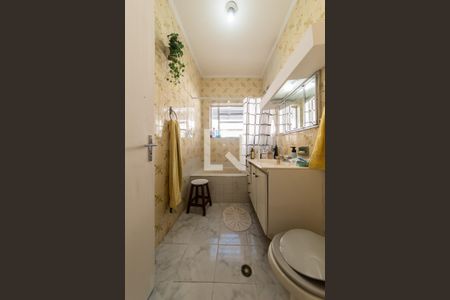 Casa para alugar com 280m², 4 quartos e 3 vagas Casa para alugar com 280m², 4 quartos e 3 vagasBanheiro Social