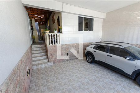 Casa à venda com 143m², 3 quartos e 3 vagas Casa à venda com 143m², 3 quartos e 3 vagasGaragem