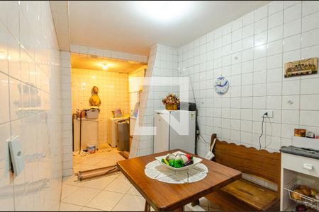 Casa à venda com 143m², 3 quartos e 3 vagas Casa à venda com 143m², 3 quartos e 3 vagasCopa