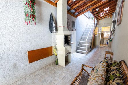 Casa à venda com 143m², 3 quartos e 3 vagas Casa à venda com 143m², 3 quartos e 3 vagasChurrasqueira