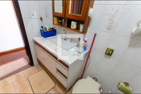 Casa à venda com 143m², 3 quartos e 3 vagas Casa à venda com 143m², 3 quartos e 3 vagasBanheiro