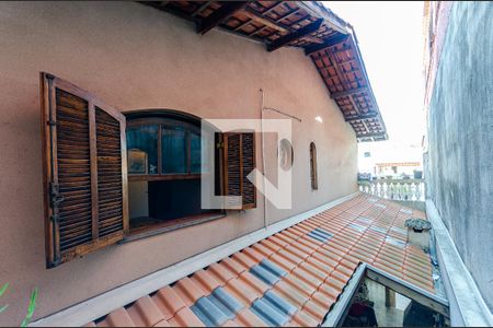 Casa à venda com 143m², 3 quartos e 3 vagas Casa à venda com 143m², 3 quartos e 3 vagasÁrea comum