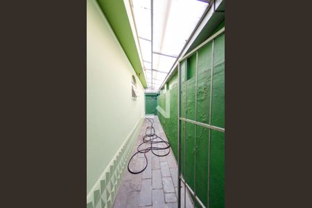 Casa à venda com 420m², 5 quartos e 7 vagasCorredor