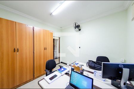 Casa à venda com 420m², 5 quartos e 7 vagasQuarto 2