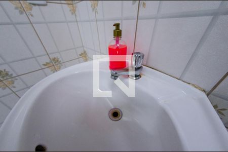 Casa à venda com 420m², 5 quartos e 7 vagasBanheiro suíte 2