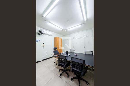 Casa à venda com 420m², 5 quartos e 7 vagasSuíte 2