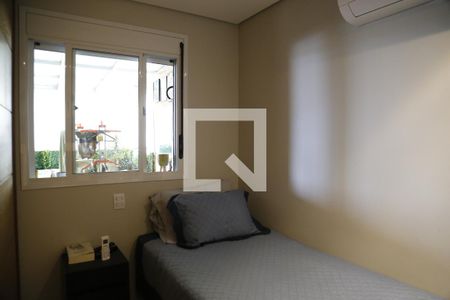 Quarto de apartamento à venda com 2 quartos, 100m² em Vila Mangalot, São Paulo