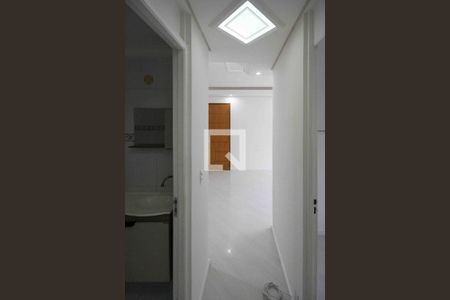 Corredor de apartamento para alugar com 3 quartos, 60m² em Vila Prudente, São Paulo