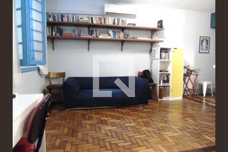Quarto/Sala de kitnet/studio à venda com 1 quarto, 59m² em Humaitá, Rio de Janeiro