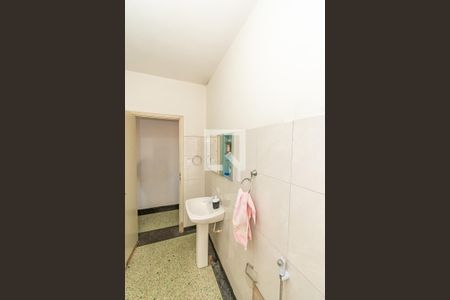 Casa à venda com 96m², 3 quartos e 3 vagas Casa à venda com 96m², 3 quartos e 3 vagasBanheiro Corredor