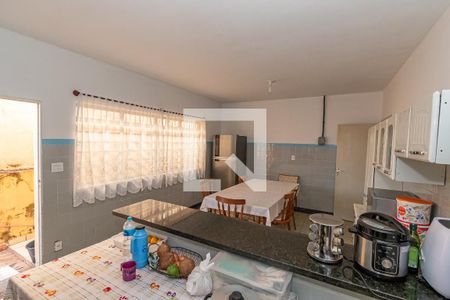 Casa à venda com 96m², 3 quartos e 3 vagas Casa à venda com 96m², 3 quartos e 3 vagasCozinha