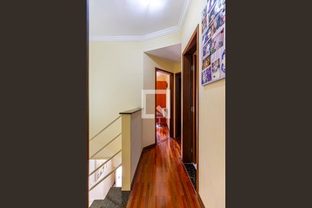 Corredor Dormitórios de casa de condomínio à venda com 3 quartos, 95m² em Jardim Stella, Santo André