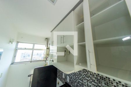 Apartamento para alugar com 60m², 2 quartos e 1 vaga Apartamento para alugar com 60m², 2 quartos e 1 vagaCozinha e Área de Serviço