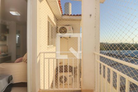 varanda de apartamento à venda com 3 quartos, 67m² em Humaitá, Porto Alegre