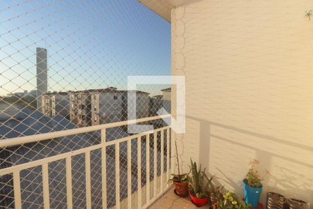 varanda de apartamento à venda com 3 quartos, 67m² em Humaitá, Porto Alegre