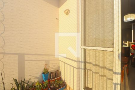 varanda de apartamento à venda com 3 quartos, 67m² em Humaitá, Porto Alegre