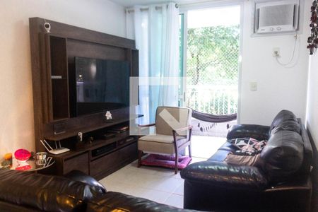 Apartamento à venda com 100m², 3 quartos e 1 vaga Apartamento à venda com 100m², 3 quartos e 1 vagaSala