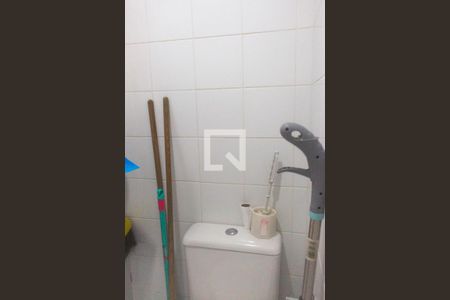 Apartamento à venda com 100m², 3 quartos e 1 vaga Apartamento à venda com 100m², 3 quartos e 1 vagaBanheiro de serviço