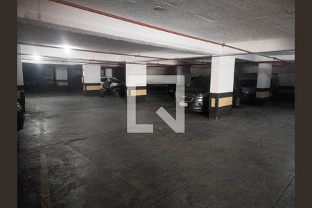 Apartamento à venda com 100m², 3 quartos e 1 vaga Apartamento à venda com 100m², 3 quartos e 1 vagaGaragem