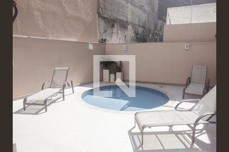 Apartamento à venda com 100m², 3 quartos e 1 vaga Apartamento à venda com 100m², 3 quartos e 1 vagaÁrea comum - Piscina