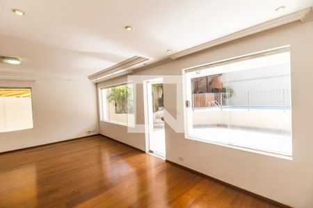 Sala de casa de condomínio à venda com 5 quartos, 400m² em Alphaville, Santana de Parnaíba