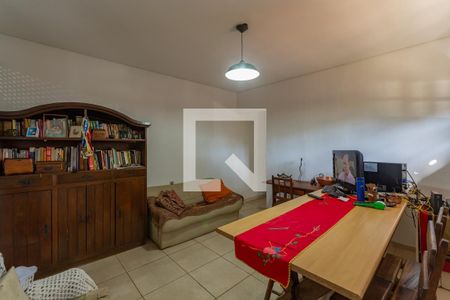 Sala de casa para alugar com 1 quarto, 1100m² em São Luiz, Belo Horizonte