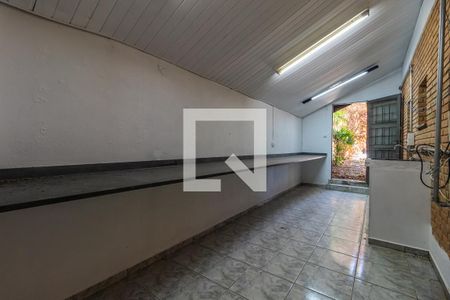 Casa de condomínio à venda com 800m², 4 quartos e 6 vagas Casa de condomínio à venda com 800m², 4 quartos e 6 vagasChurrasqueira