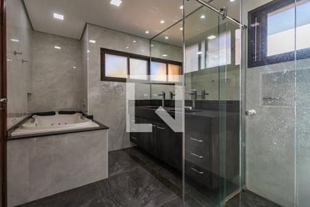 Casa de condomínio à venda com 800m², 4 quartos e 6 vagas Casa de condomínio à venda com 800m², 4 quartos e 6 vagasBanheiro da Suíte 3