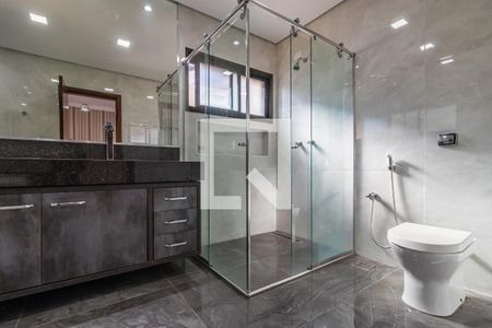 Casa de condomínio à venda com 800m², 4 quartos e 6 vagas Casa de condomínio à venda com 800m², 4 quartos e 6 vagasBanheiro da Suíte 3