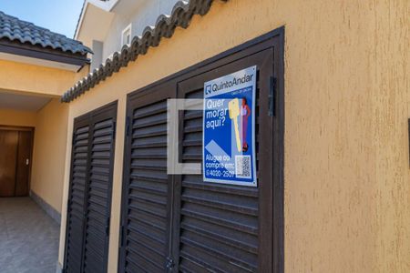 Casa de condomínio à venda com 800m², 4 quartos e 6 vagas Casa de condomínio à venda com 800m², 4 quartos e 6 vagasPlaquinha da Fachada