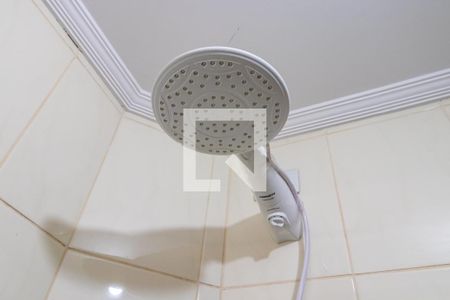 Casa de condomínio à venda com 800m², 4 quartos e 6 vagas Casa de condomínio à venda com 800m², 4 quartos e 6 vagasBanheiro da Suíte de Serviço